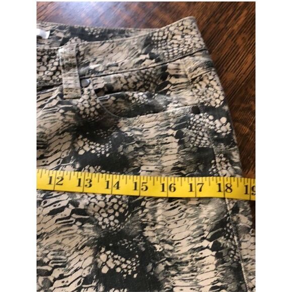 CAbi Snake Print Skinny Jeans Size 4 - Picture 13 of 15